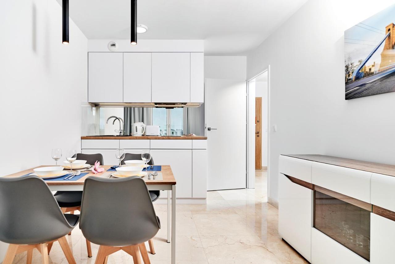 Apartments Wroclaw Pulaskiego By Noclegi Renters Luaran gambar